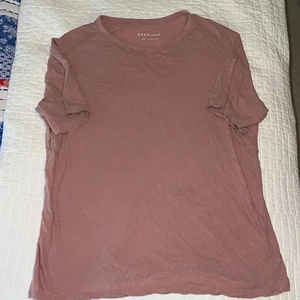 Everlane mauve soft thin t- shirt size XS